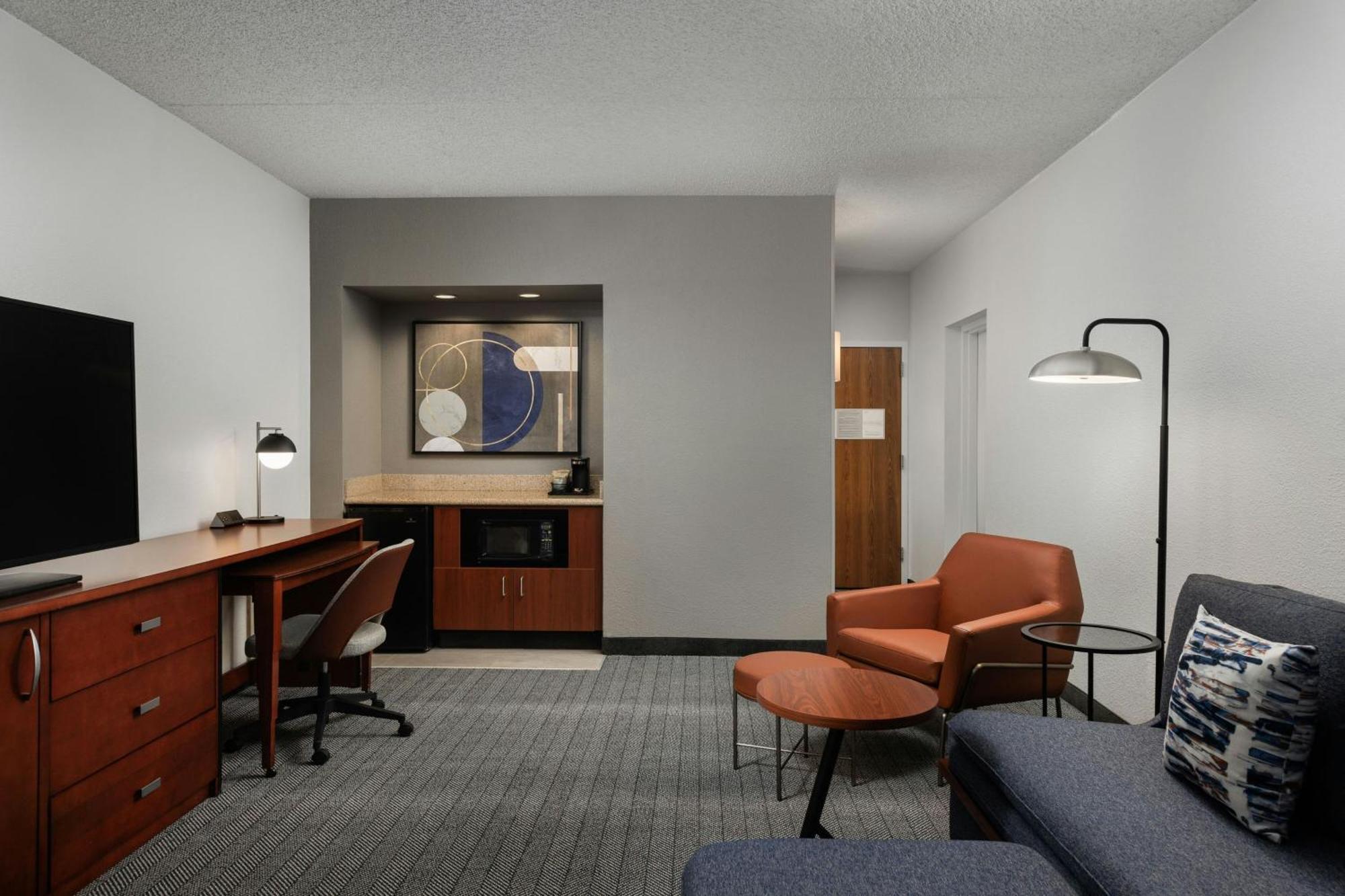 Courtyard By Marriott Denver Central Park Exteriör bild