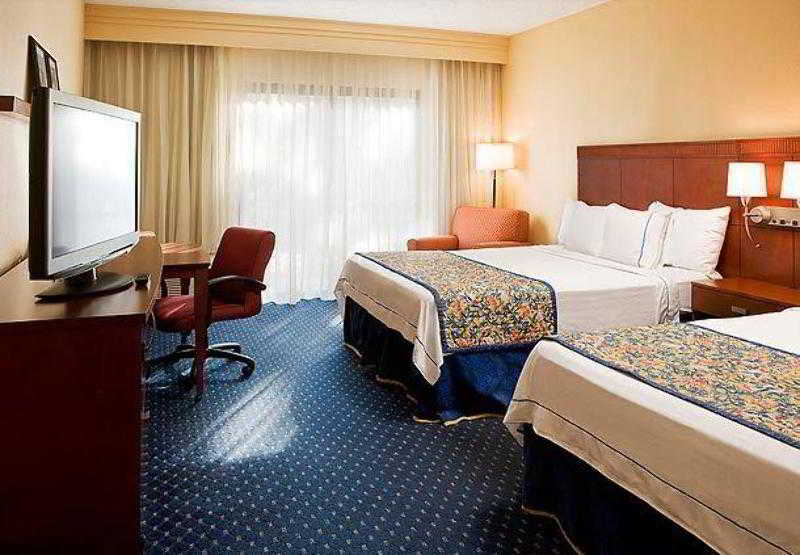 Courtyard By Marriott Denver Central Park Exteriör bild